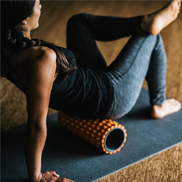 61793_04_gaiam_roller_do_masazu