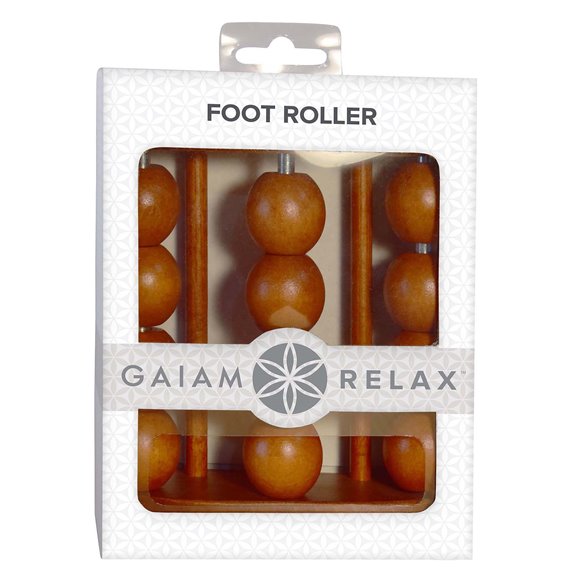 62260_02_gaiam_drewniany_masazer_do_stop